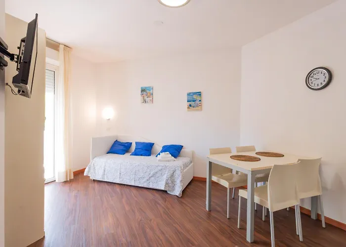 アパートホテル Marconi Mare