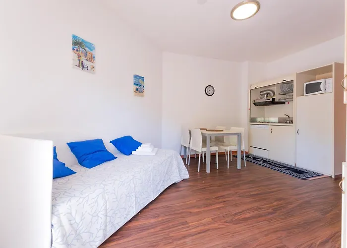 Marconi Mare アパートホテル