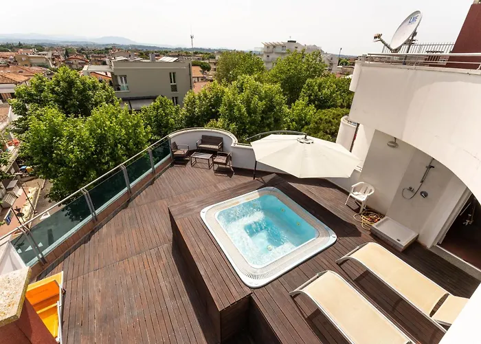 アパートホテル Marconi Mare リミニ