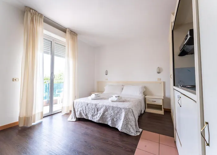 アパートホテル Marconi Mare