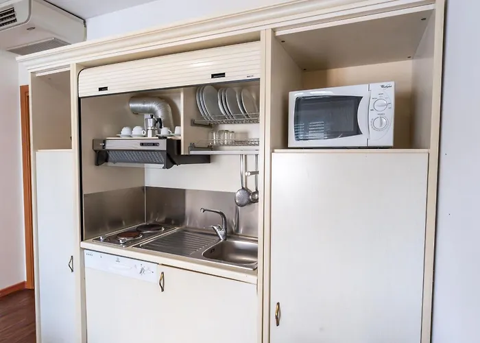 Marconi Mare アパートホテル