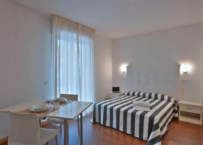 Marconi Mare アパートホテル リミニ