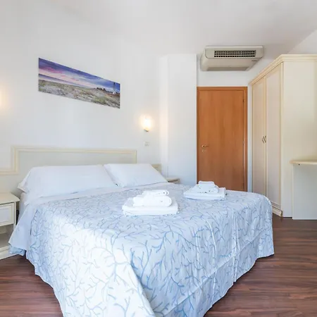 شقة فندقية Marconi Mare 3*