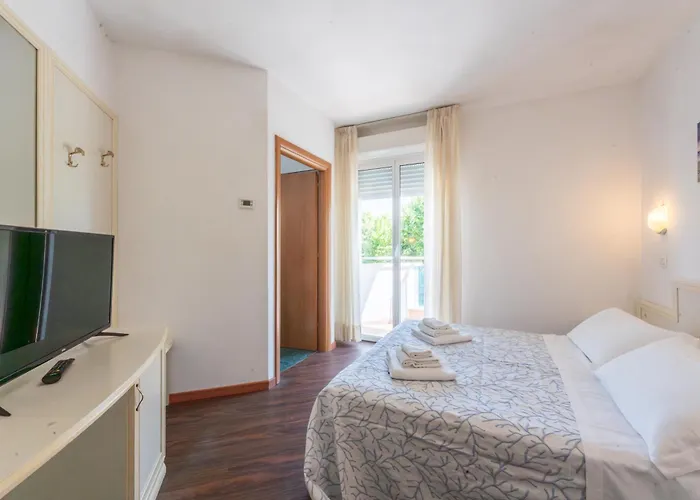 马可尼滨海公寓 里米尼