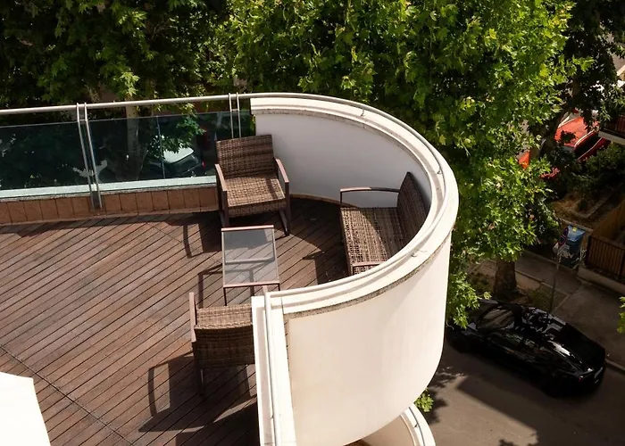 马可尼滨海公寓 3* 里米尼