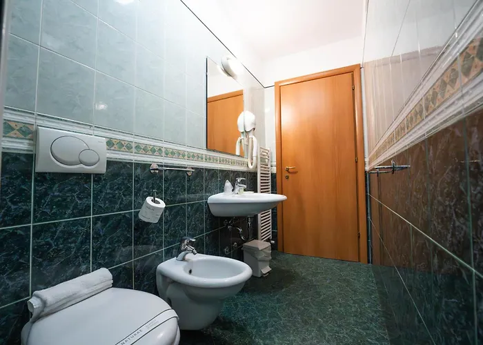 马可尼滨海公寓